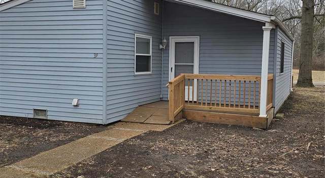 Photo of 39 Lilac St, Glen Carbon, IL 62034
