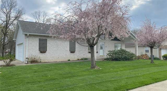 Photo of 8 Creekside Dr, Trenton, IL 62293