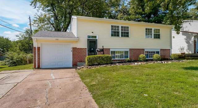 Photo of 1120 Saint Anthony Ln, Florissant, MO 63033