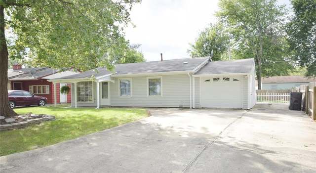 Photo of 2 Belmont Dr, St Peters, MO 63376