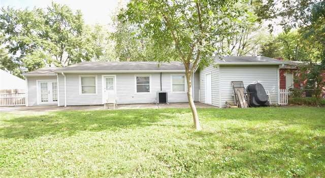 Photo of 2 Belmont Dr, St Peters, MO 63376