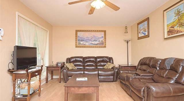 Photo of 2 Belmont Dr, St Peters, MO 63376