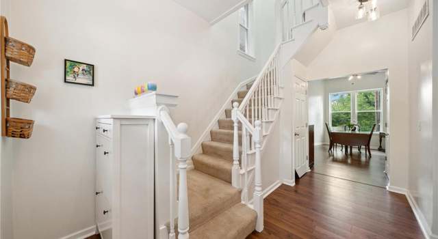 Photo of 4247 Botanical Ave, St Louis, MO 63110