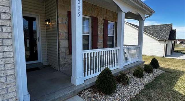 Photo of 225 Fiddlecreek Ridge Rd, Wentzville, MO 63385