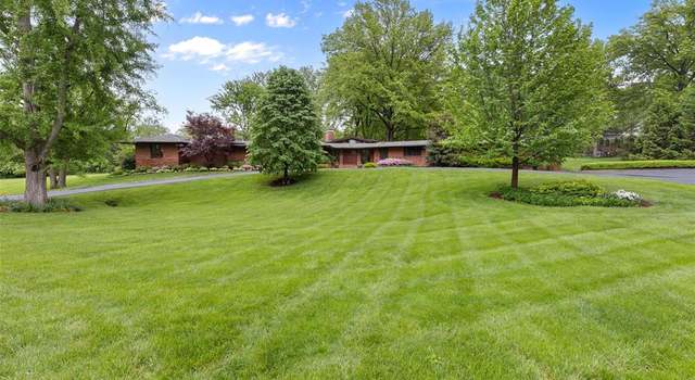 Photo of 10 Country Estates Pl, St Louis, MO 63131