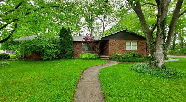 Photo of 1217 Butternut St, Greenville, IL 62246