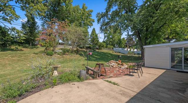 Photo of 605 Indian Hills Dr, St Charles, MO 63301