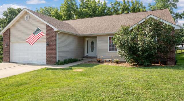Photo of 116 Miller Ct, Valmeyer, IL 62295