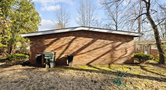 Photo of 8307 Pepperidge Dr, St Louis, MO 63134