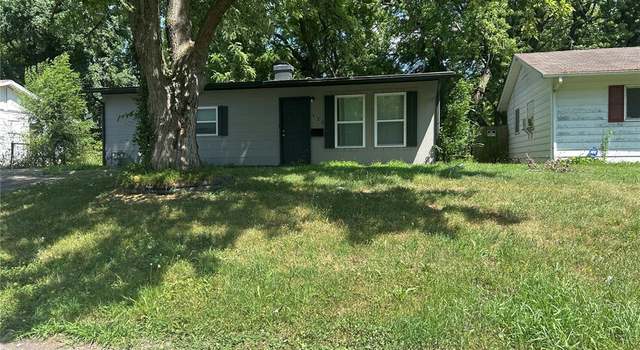 Photo of 120 Saint Robert Dr, Cahokia, IL 62206