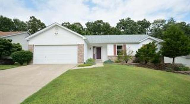 Photo of 890 Sherwood Forest Ct, O'fallon, MO 63366