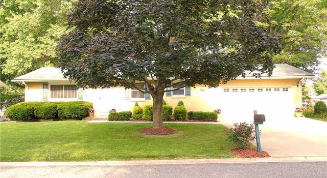 Photo of 140 Keeven Dr, Highland, IL 62249