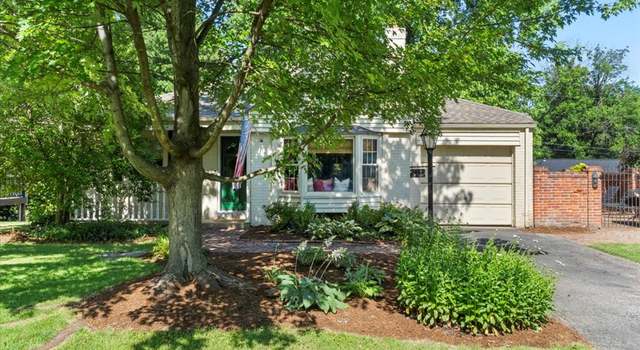 Photo of 747 Glenway Dr, Glendale, MO 63122