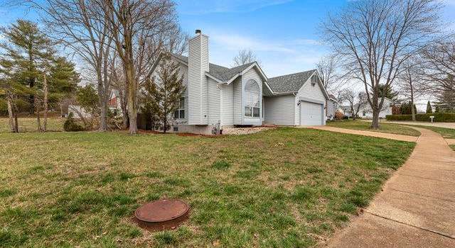 Photo of 1060 Oak Glen Cir, St Louis, MO 63021