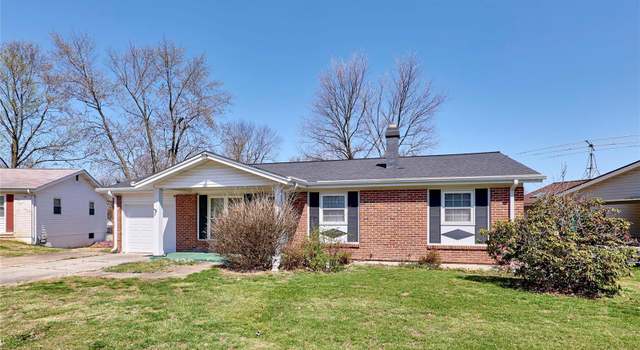 Photo of 1205 Belleau Lake Dr, O'fallon, MO 63366