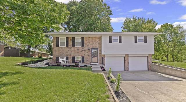 Photo of 910 Borri Dr, Maryville, IL 62062