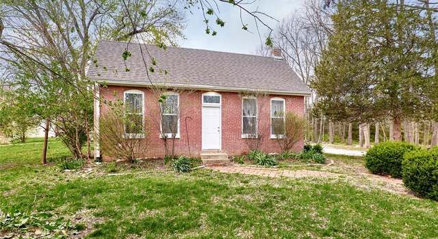 Photo of 275 Pinckney St, Warrenton, MO 63383