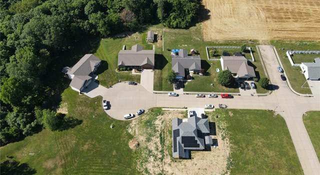 Photo of 400 Cliff View Pl, Valmeyer, IL 62295