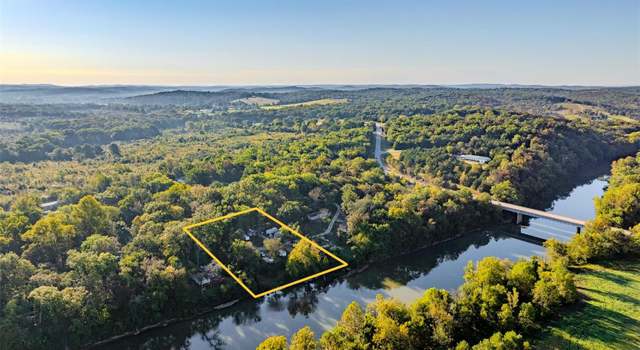 Photo of 1942 S Shore Dr, Robertsville, MO 63072
