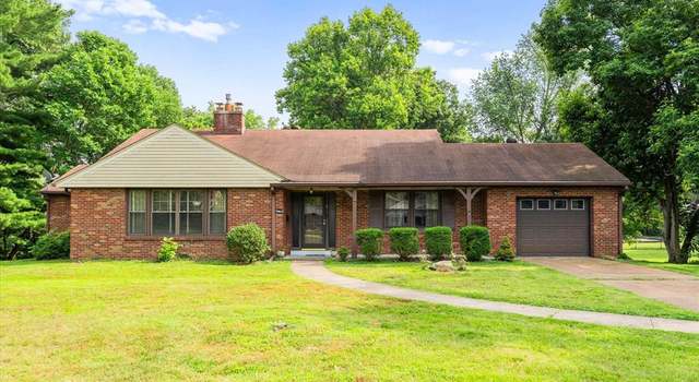 Photo of 8 Lindenwood Dr, Swansea, IL 62226