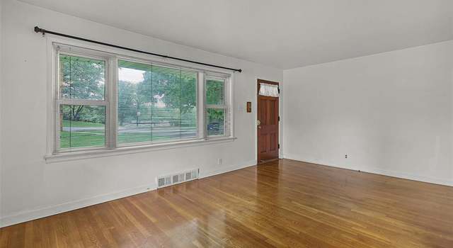 Photo of 1041 Chambers Rd, St Louis, MO 63137