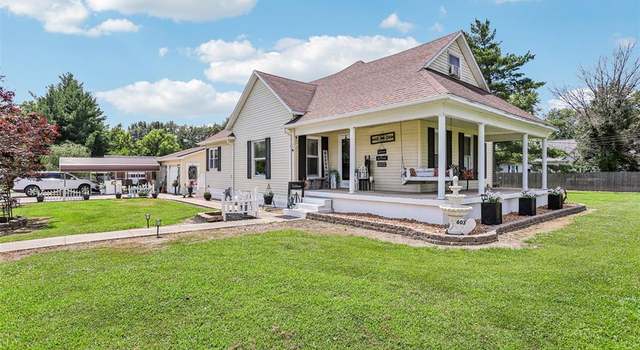 Photo of 603 S Main St, Sorento, IL 62086