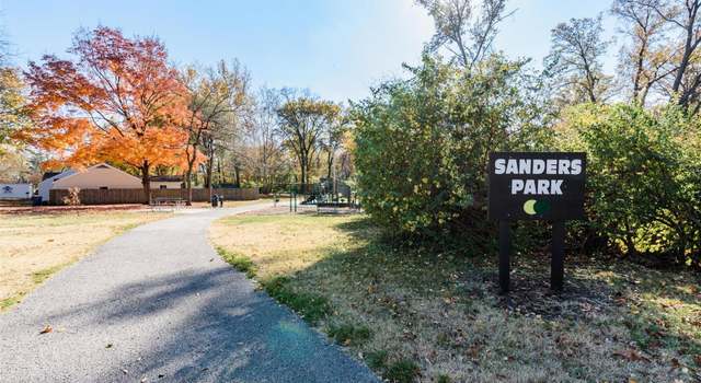 Photo of 936 Sanders Dr, St Louis, MO 63126