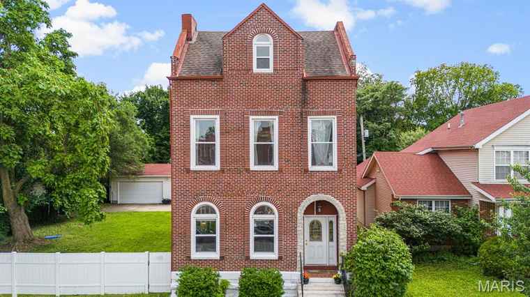 Photo of 3136 Rutger St St Louis, MO 63104