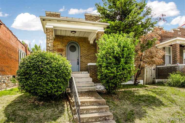 Photo of 3710 Gustine Ave St Louis, MO 63116
