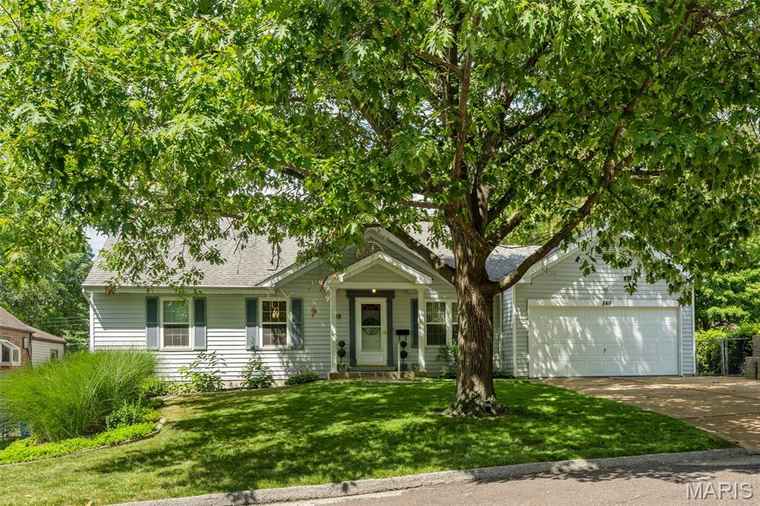 Photo of 849 Fairdale Ave St Louis, MO 63119