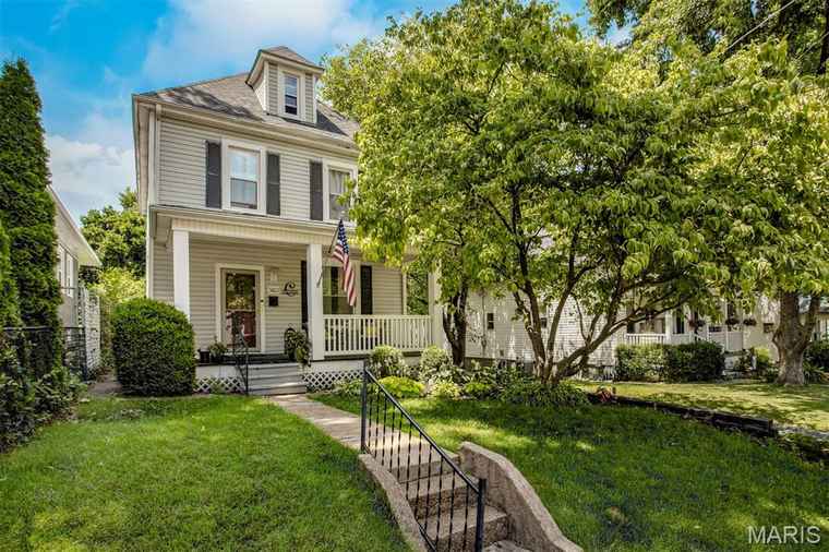Photo of 3423 Manhattan Ave St Louis, MO 63143