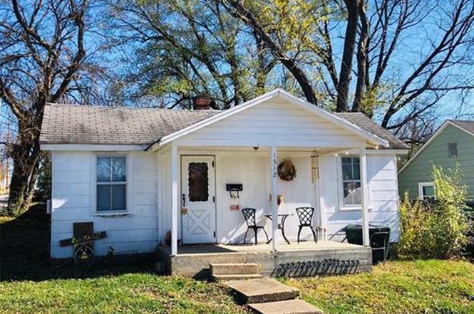 1512 Ozark St, Rolla, MO 65401 | MLS# 20082664 | Redfin