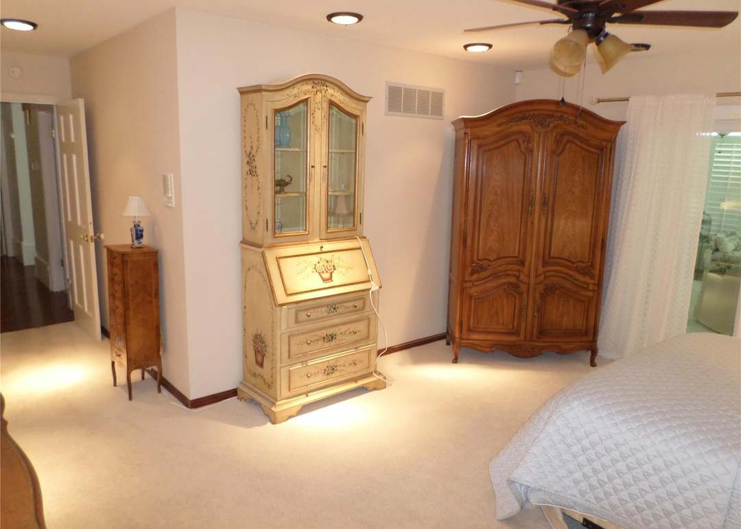 16311 Downey Terrace Ct, Wildwood, MO 63011