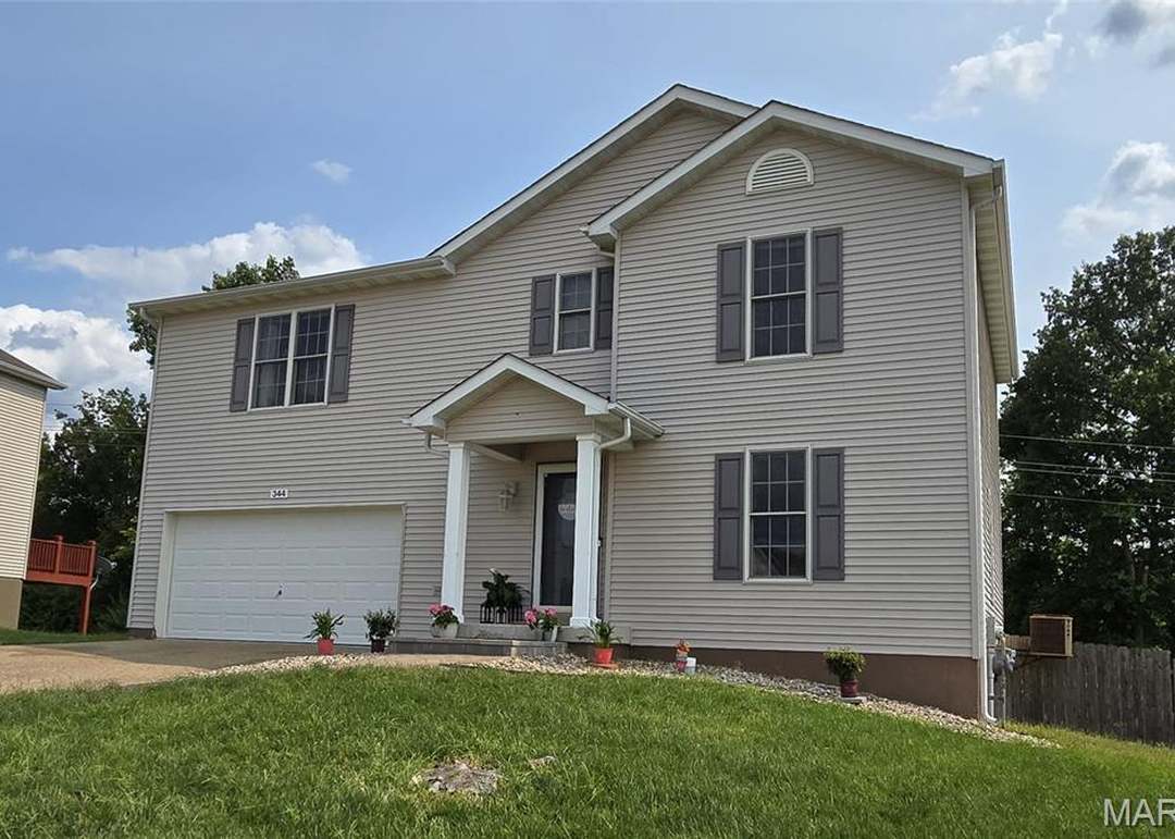 344 Mitulski Dr, Wentzville, MO 63385