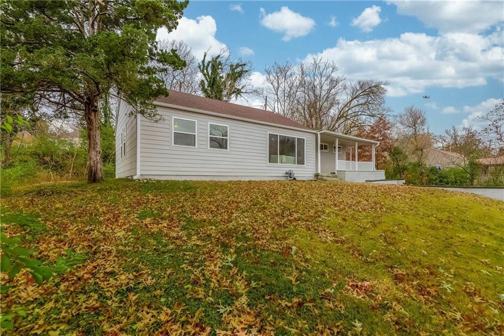 1632 Holt Ln Kansas City Ks Mls Redfin 1632 Holt Ln Kansas City Ks Mls Redfin