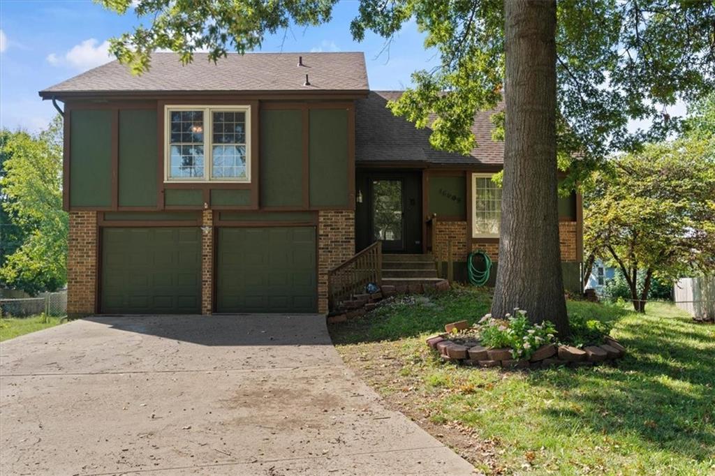 16009 W 154th St, Olathe, KS 66062  MLS# 2456324  Redfin