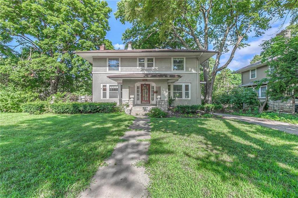 7444 Summit St, Kansas City, MO 64114 Redfin