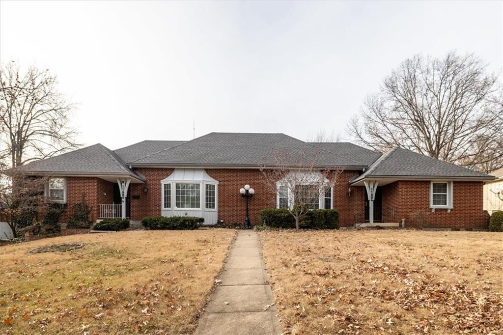 11624 Oak St, Kansas City, MO 64114 MLS 2414518 Redfin