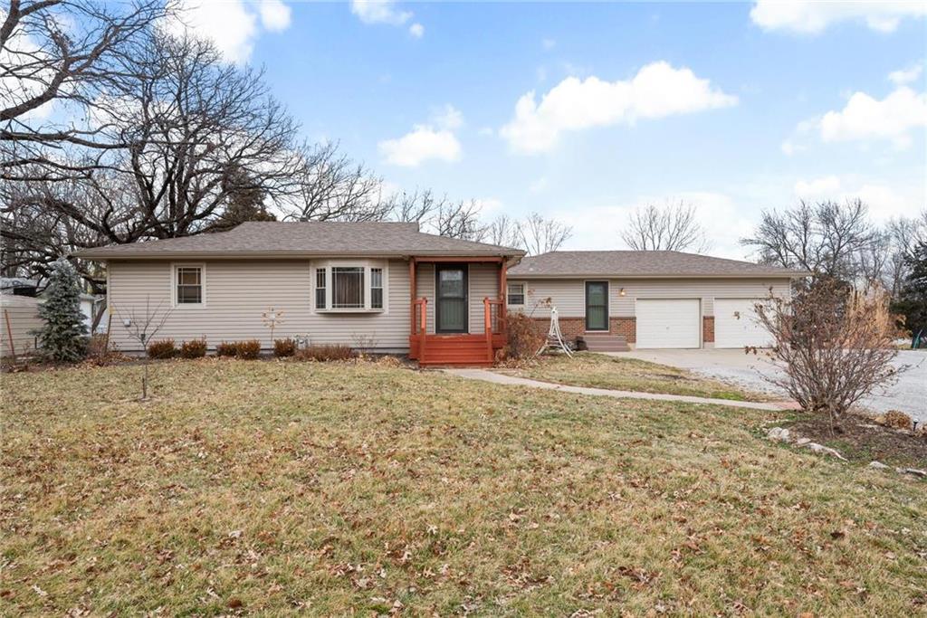 301 E 1st St, Wellsville, KS 66092 MLS 2200569 Redfin