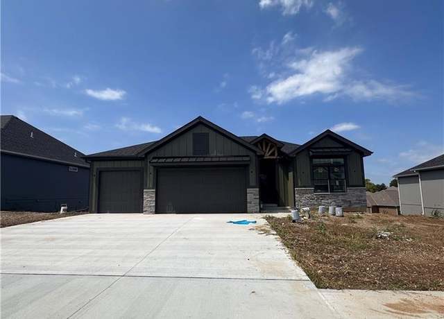 Property at 2316 Larkspur Ln, Kearney, MO 64060, 4 beds, 3 baths