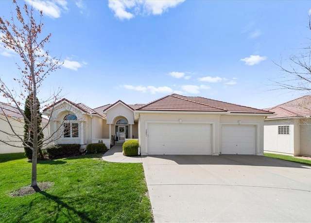 Property at 20801 E 37th Terrace Ct, Independence, MO 64057, 3 beds, 3.5 baths