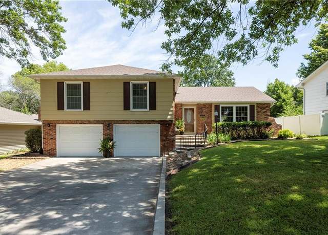 Property at 315 Goodrich Dr, Warrensburg, MO 64093, 4 beds, 2.5 baths