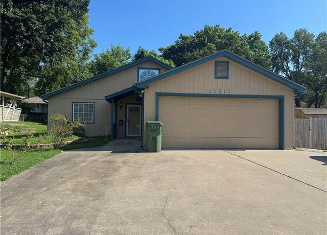 Property at 11312 E 59th St, Raytown, MO 64133, 3 beds, 2 baths