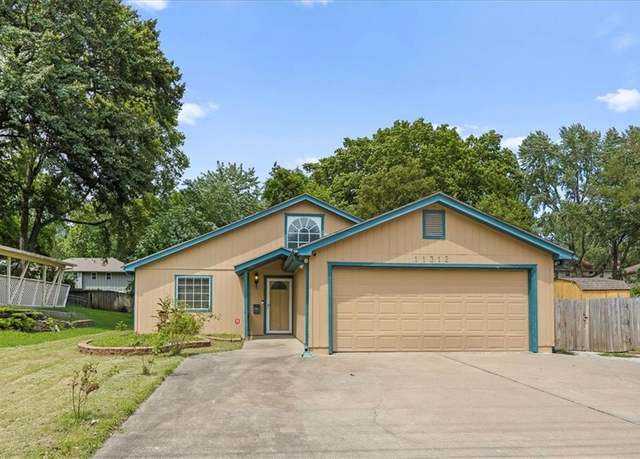 Property at 11312 E 59th St, Raytown, MO 64133, 3 beds, 2 baths