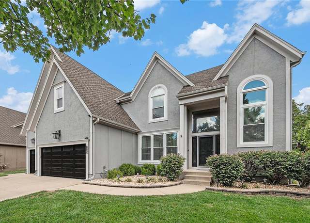 Property at 9608 W 127th Ter, Overland Park, KS 66213, 4 beds, 4 baths