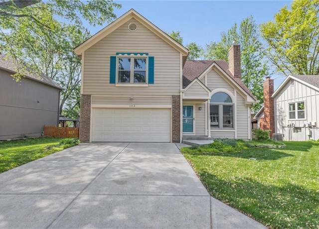Property at 162 E Nelson Cir, Olathe, KS 66061, 4 beds, 2.5 baths
