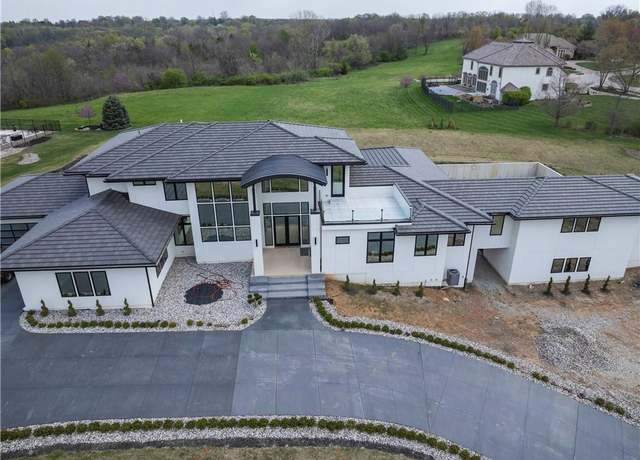 Property at 3331 S Saddle Ridge Ct, Independence, MO 64057, 6 beds, 7.5 baths