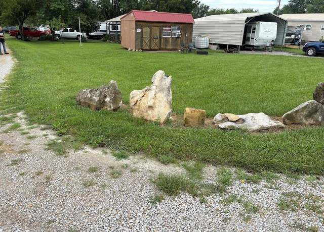 Property at 1 Linn Woods Ln, Linn Valley, KS 66040