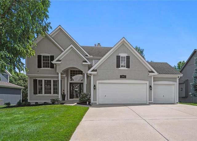 Property at 3611 W 155th Ct, Overland Park, KS 66224, 5 beds, 4.5 baths