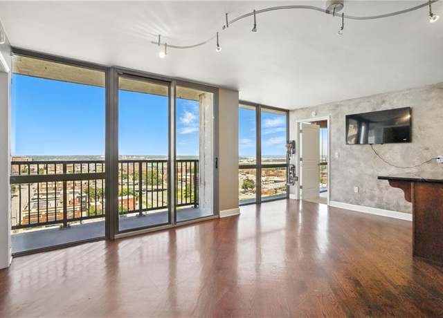Property at 600 E Admiral Blvd #1703, Kansas City, MO 64106, 2 beds, 2 baths